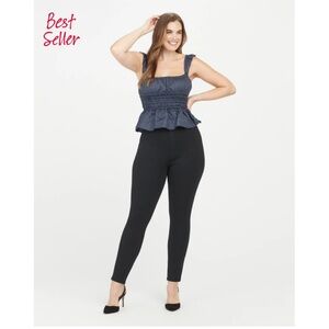 SPANX Black 4 pocket Skinny  in Ponte pant NWT!